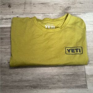 Yeti tee